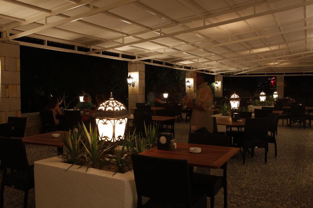 Aytas Hotel Ayvalı Buitenkant foto