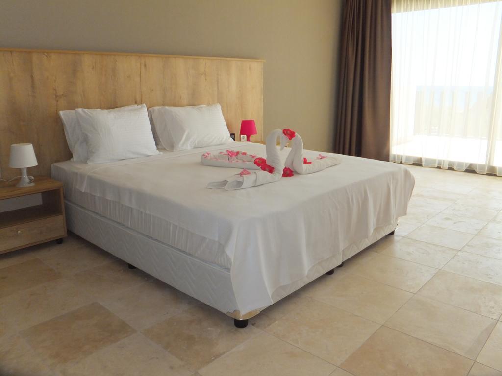 Aytas Hotel Ayvalı Buitenkant foto