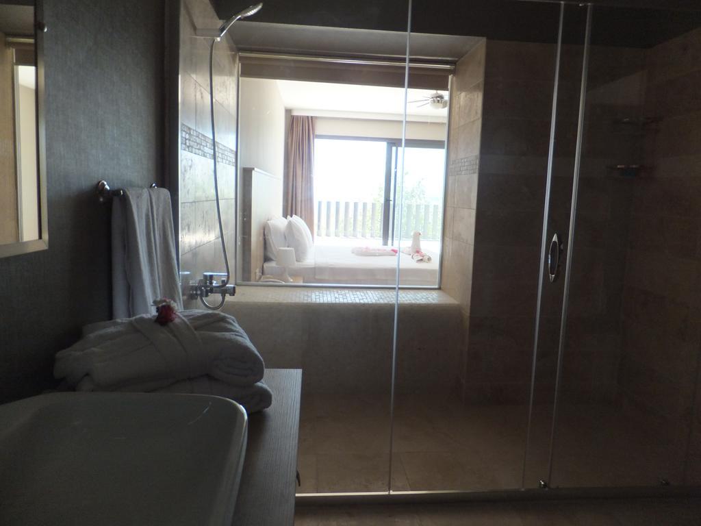 Aytas Hotel Ayvalı Buitenkant foto