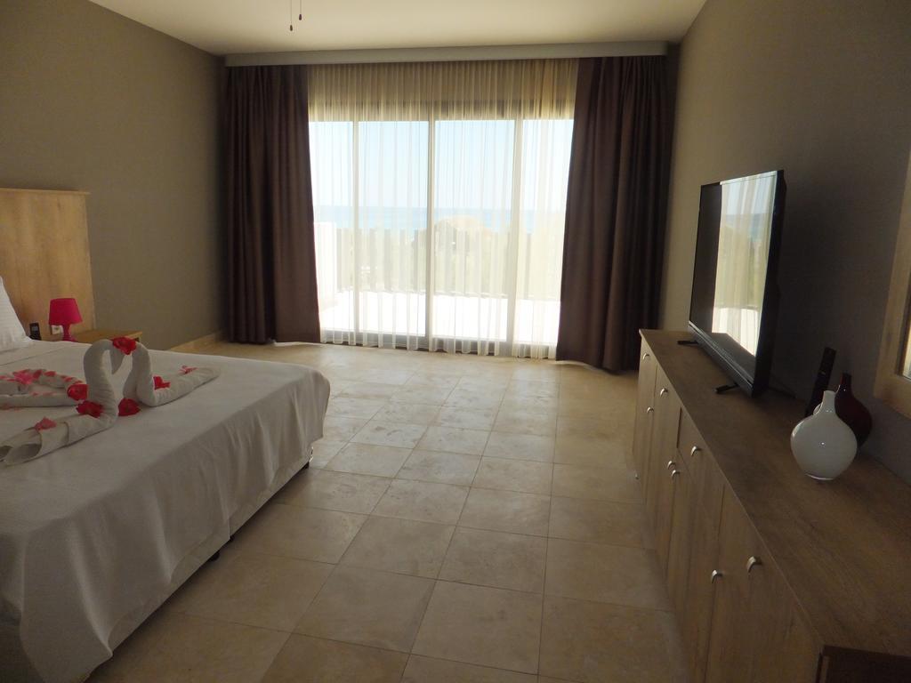 Aytas Hotel Ayvalı Buitenkant foto