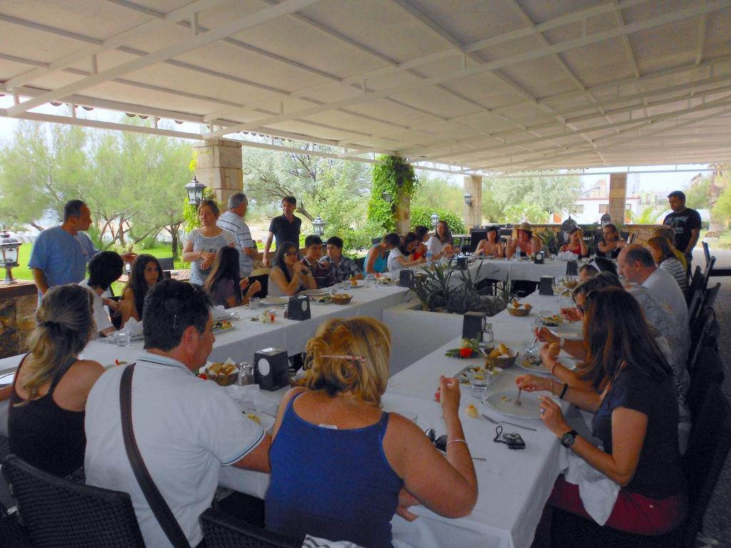 Aytas Hotel Ayvalı Buitenkant foto